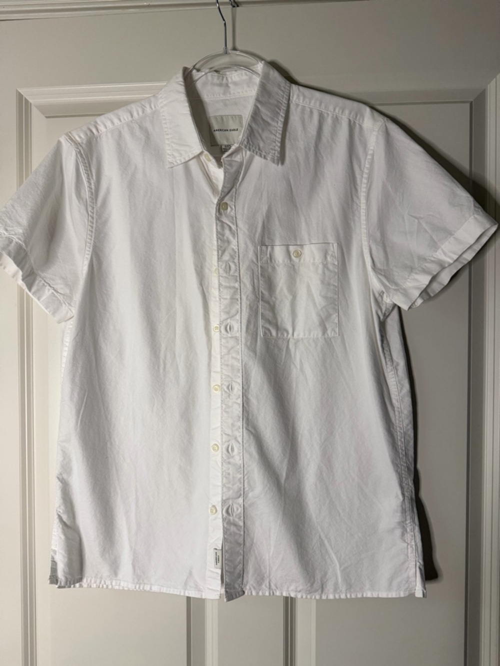 American Eagle Men’s White Button-Up Short-sleeve Shirt